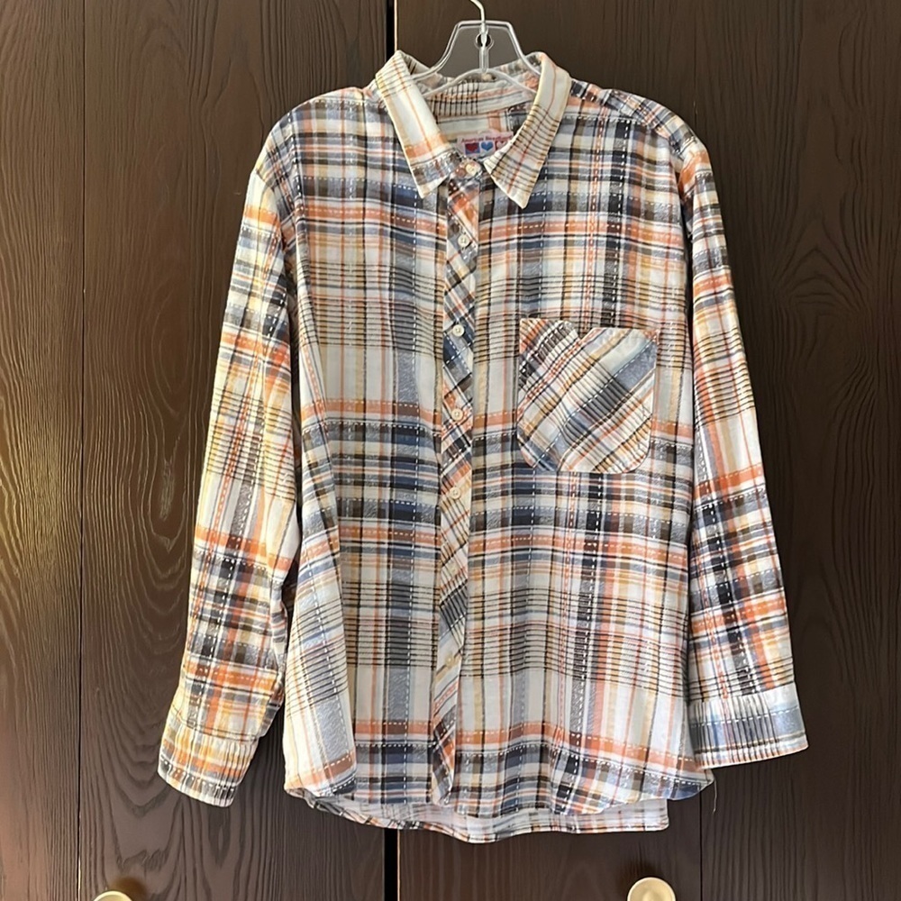 American Sweetheart flannel, long sleeved top. Size XXL.